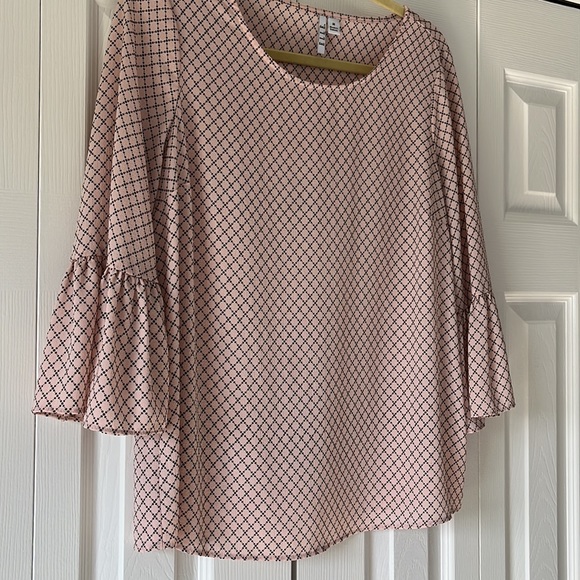 Elle Polka Dot Blouse - Picture 3 of 8